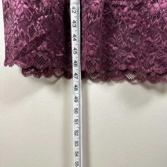 Old Navy Women's XS Slip Dress Burgundy Lace Trim V-Neck Midi NEW - Picture 5 of 8